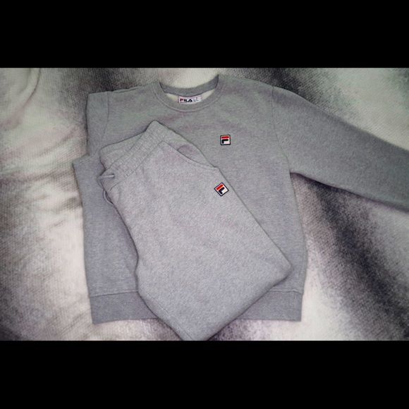 women fila sweat suits